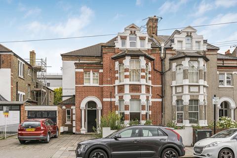 Gleneagle Road, London, SW16 2 bed apartment for sale