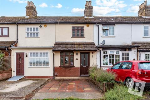 Sunnings Lane, Upminster, Essex, RM14 2 bed terraced house for sale