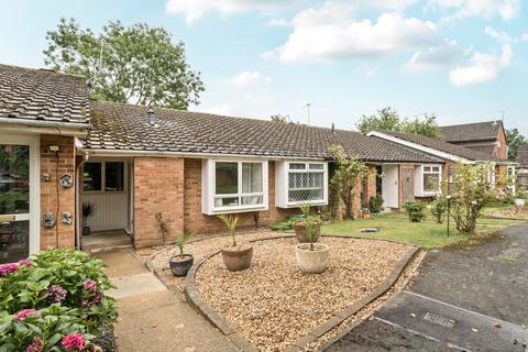 Ridsdale Road, Surrey GU21 2 bed bungalow for sale