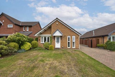 Cranstal Drive, Wigan WN2 3 bed detached bungalow for sale