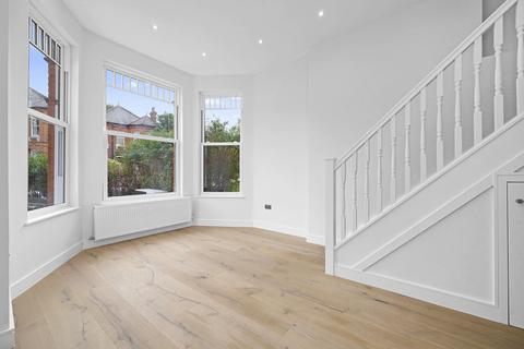 Anson Road, Cricklewood, NW2 2 bed maisonette for sale