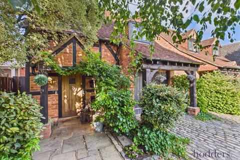 Brox Road, Ottershaw, Surrey, KT16 4 bed detached house for sale