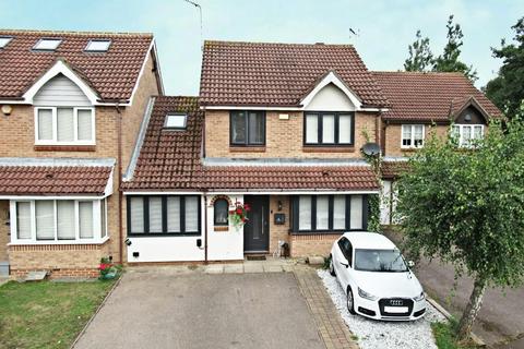 The Elms, Hertford SG13 4 bed detached house for sale