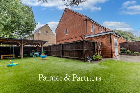 Malkin Close, Ipswich, Suffolk, IP1 3 bed semi