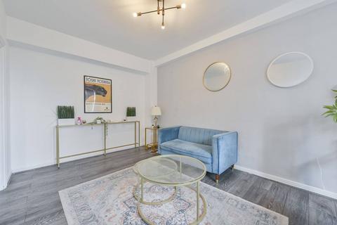 Westbourne Court, Paddington, London, W2 1 bed flat for sale