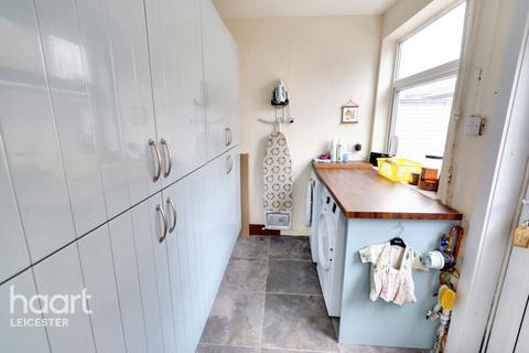 Una Avenue, Leicester 3 bed semi