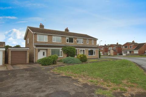 Bramley Road, Market Deeping, PE6 8JG 3 bed semi
