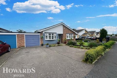 Nursey Close, Ellingham, Bungay 3 bed detached bungalow for sale