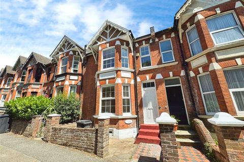 Old London Road, East Sussex TN35 6 bed terraced house for sale