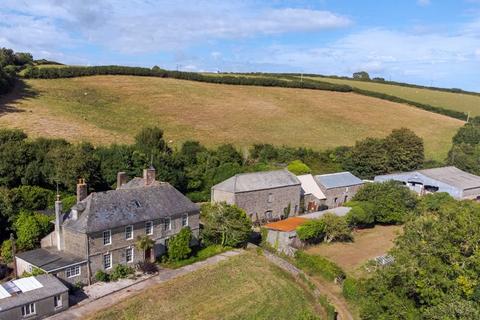 Kingsbridge TQ7 6 bed farm house for sale