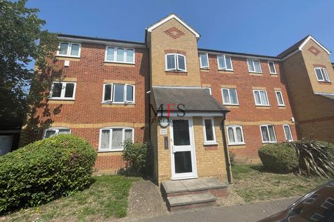 Burket Close, Southall, UB2 1 bed flat for sale