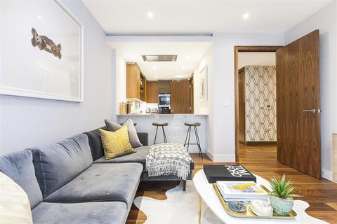 Juniper Drive, London SW18 2 bed flat for sale