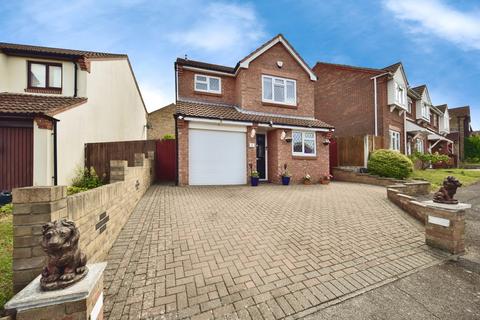 Stag Road, Kent ME5 3 bed detached house for sale