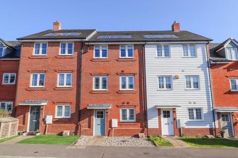 Jubilee Drive, Fleet GU52 4 bed house for sale