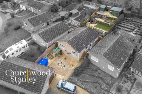Knights Close, Lawford, CO11 2 bed detached bungalow for sale