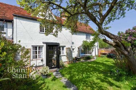 Little Clacton Road, Great Holland, CO13 3 bed semi
