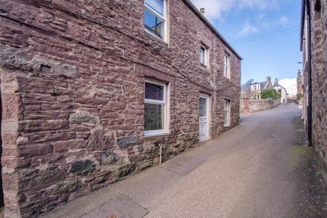 3 bedroom maisonette for sale