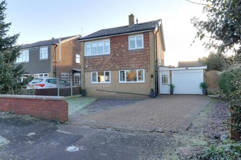 Queensway, Alsager 3 bed detached house for sale