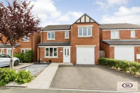 4 bedroom detached house for sale