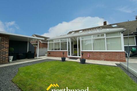 3 bedroom semi-detached bungalow for sale