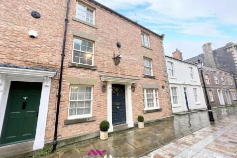 4 bedroom semi-detached house for sale