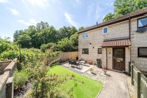 Wheelers Drive, RADSTOCK BA3 1 bed apartment for sale