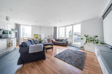 Clayponds Lane, Brentford, Middlesex 2 bed apartment for sale