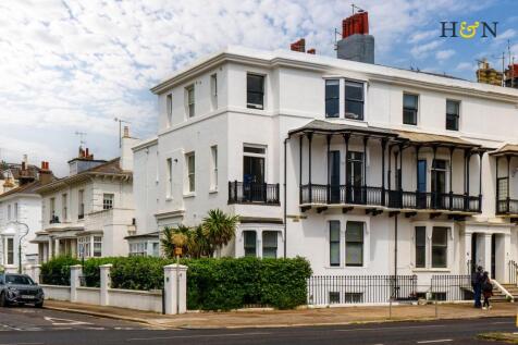 St Catherines Terrace, Hove BN3 3 bed penthouse for sale