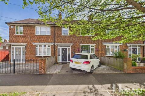 Corona Drive, Hull 3 bed house for sale