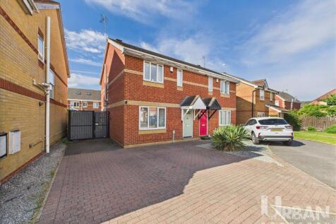 St. Austells Close, Hull 3 bed house for sale