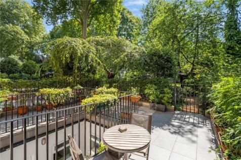 Harrington Gardens, London, SW7 2 bed duplex for sale