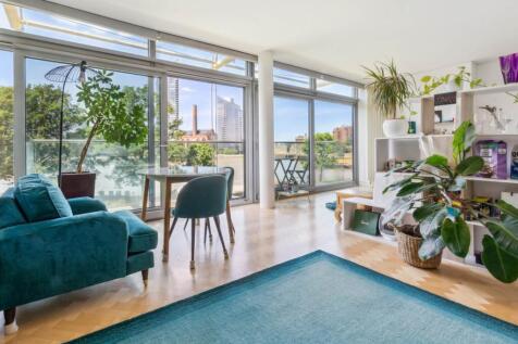 The Montevetro Building, Battersea... 1 bed apartment for sale