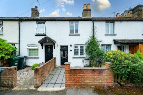 2 bedroom terraced house for sale