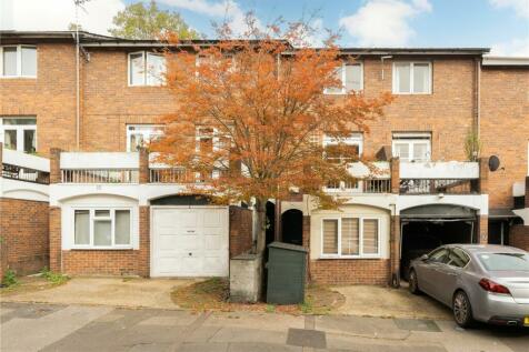 4 bedroom terraced house for sale