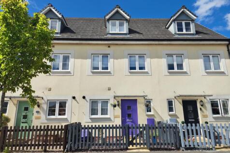 Soprano Way, Trowbridge BA14 3 bed terraced house for sale