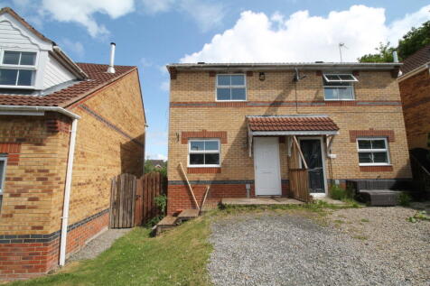 2 bedroom semi-detached house for sale