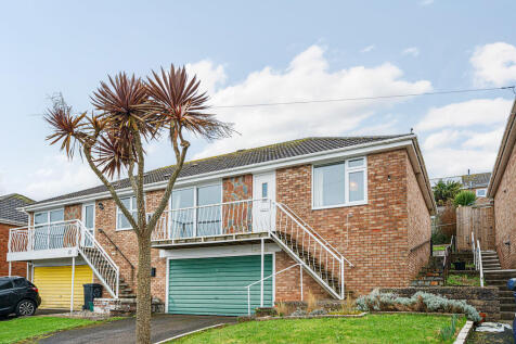 Admirals Walk, Teignmouth, TQ14 9NG 2 bed semi