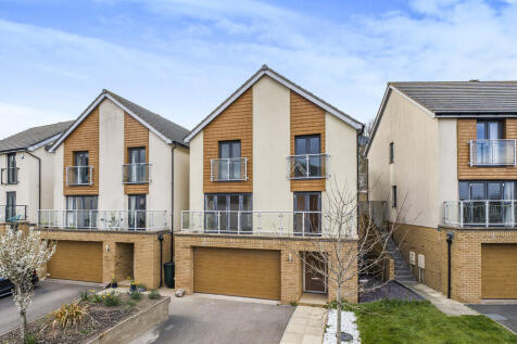 Amethyst Drive, Teignmouth, TQ14 8GD 4 bed detached house for sale
