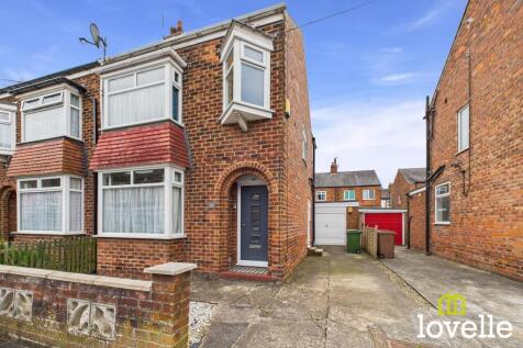Cornwall Street, East Riding of... 3 bed semi