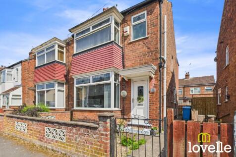 Devon Street, East Riding of... 3 bed semi