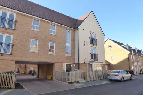 Bank Avenue, Dunstable 2 bed ground floor flat for sale