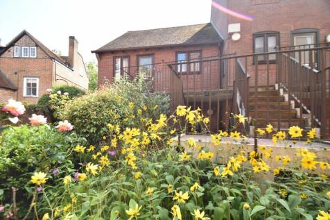 Town Bridge Court, Chesham... 2 bed apartment for sale