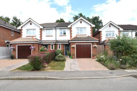 4 bedroom semi-detached house for sale
