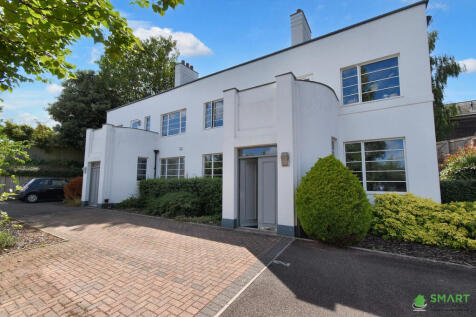 Exeter EX2 2 bed apartment for sale