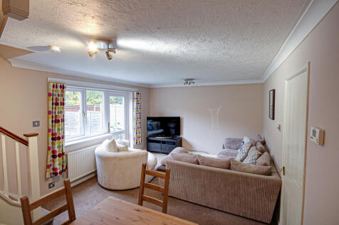 Riverdene Drive, Wokingham 2 bed end of terrace house for sale