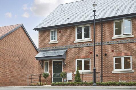 Highlands Lane, Rotherfield Greys... 3 bed semi