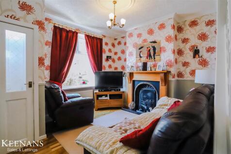 2 bedroom terraced house for sale
