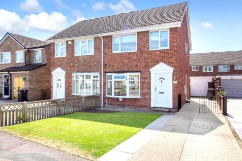 3 bedroom semi-detached house for sale
