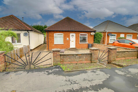 2 bedroom detached bungalow for sale