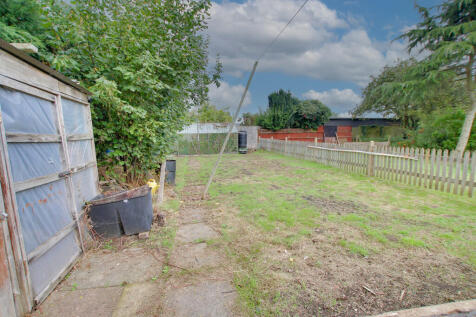 2 bedroom terraced bungalow for sale